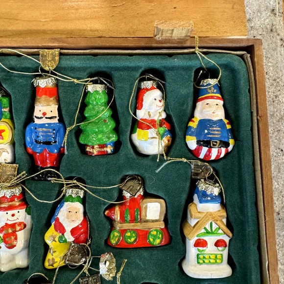 Thomas Pacconi Classics 20‎ Glass Christmas Ornaments N Wood Crate 2007 - Picture 4 of 11